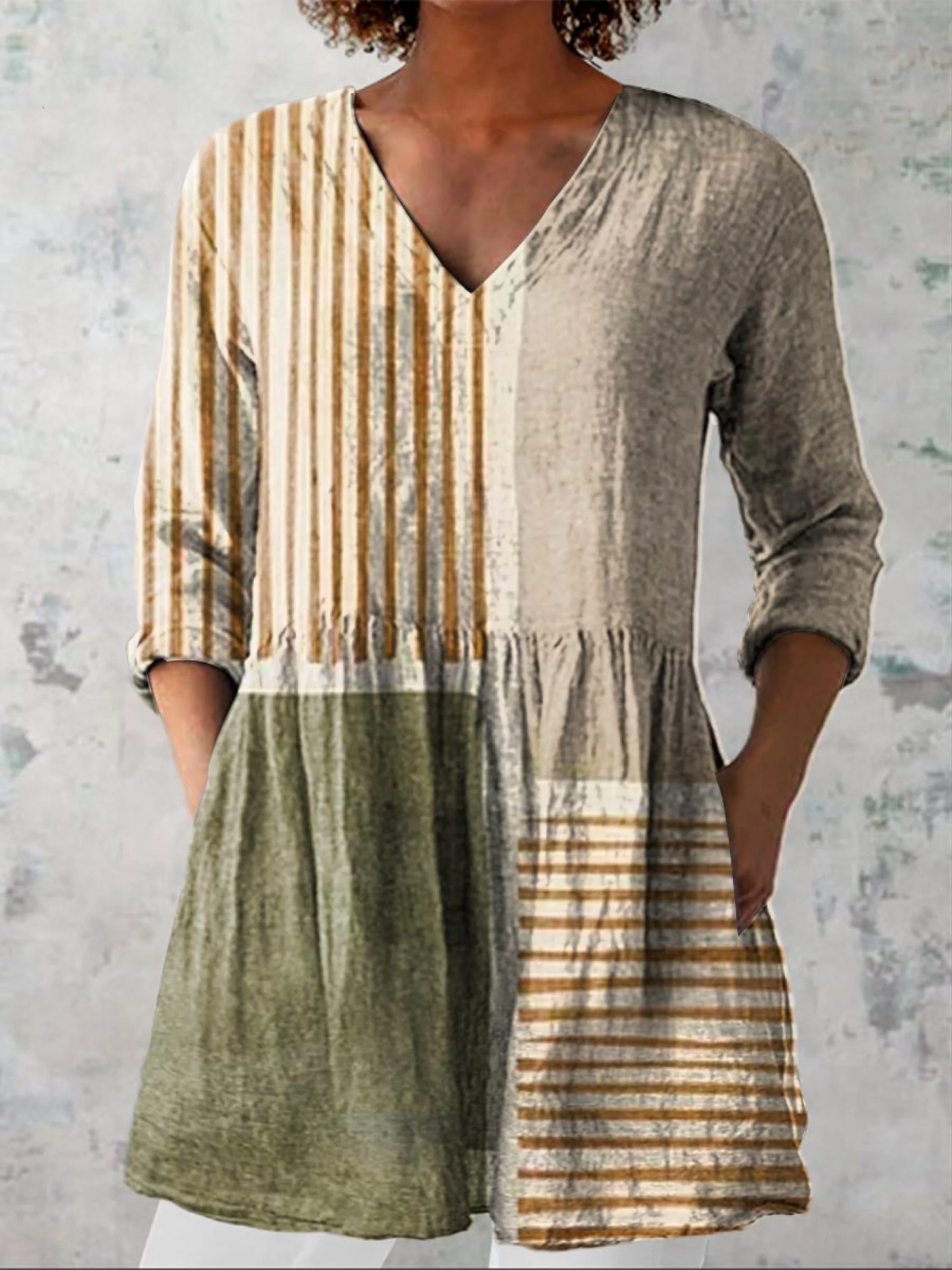 Brunhilde | Lange Bluse mit V-Ausschnitt