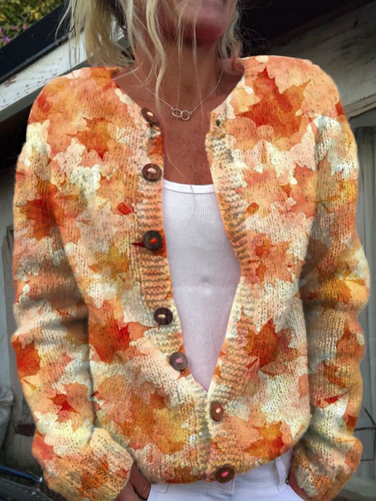 Herbst-Strickjacke mit Ahornblatt-Kunstdruck und Knöpfen