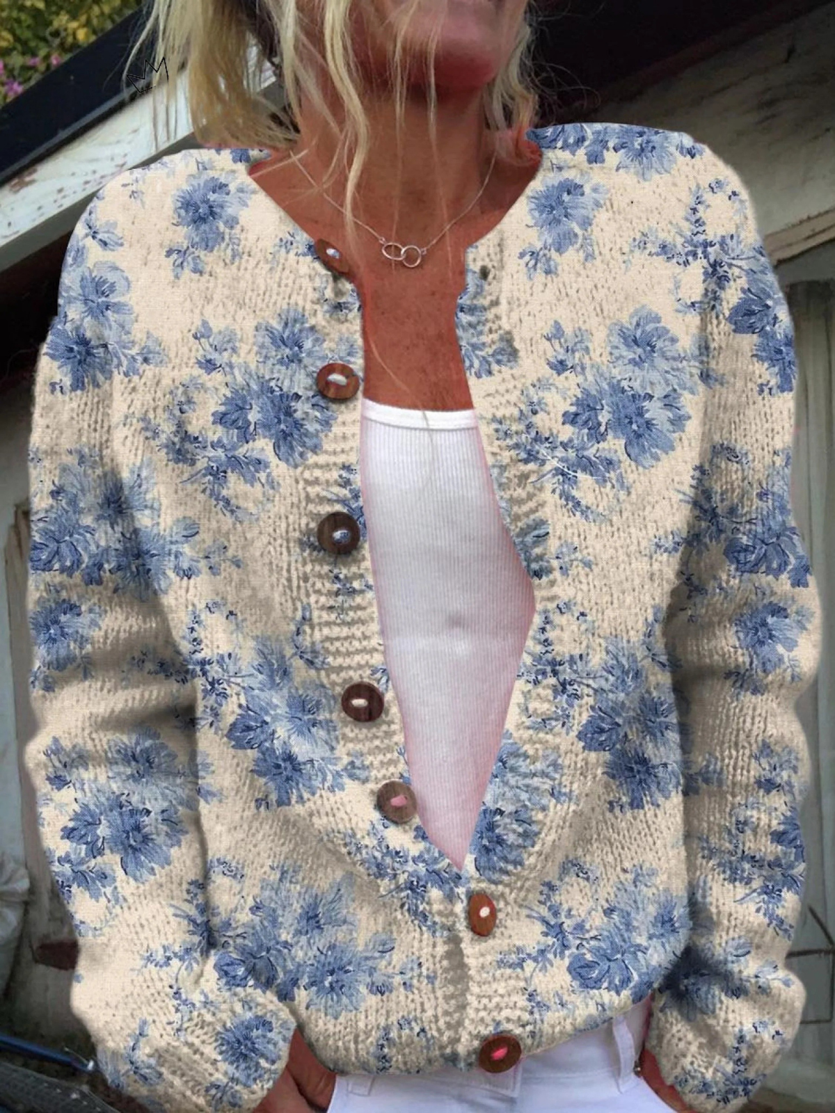 Strickjacke mit floralem Kunstdruck und Knöpfen