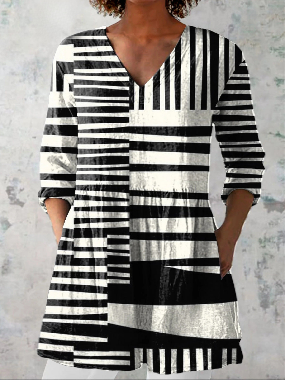 Mona | Lange Bluse mit V-Ausschnitt