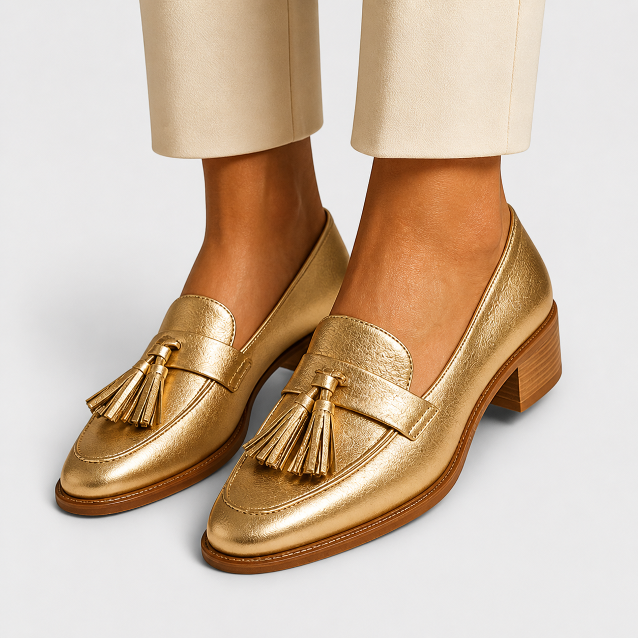 Henriette | Goldene Loafer